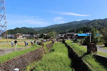 古橋のオオサンショウウオを守る会の活動写真